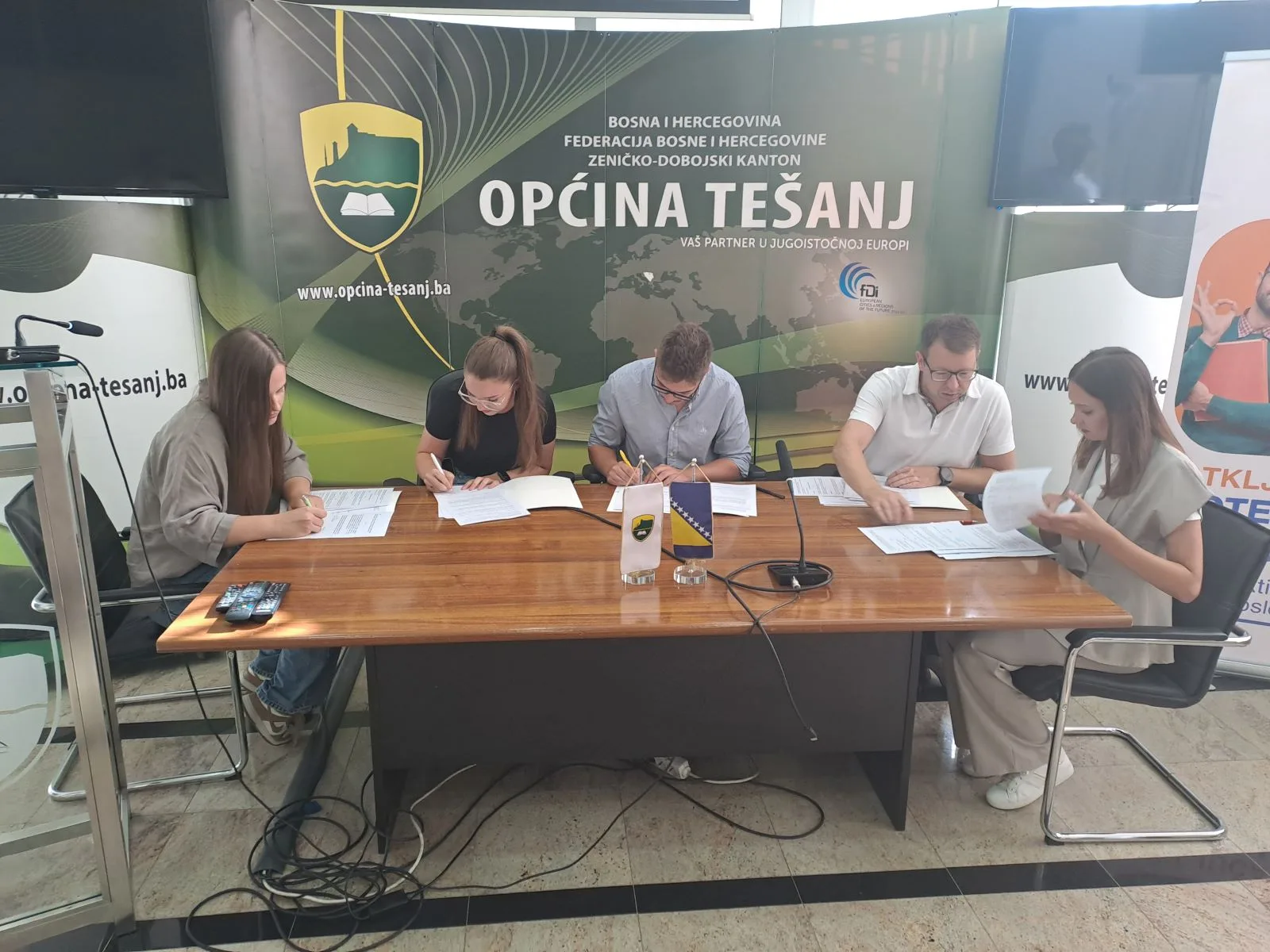 PODRŠKA TALENTIMA - POTPISANI NOVI UGOVORI - NHU Oslonac